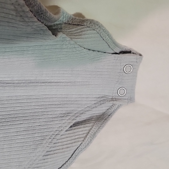 American Eagle Bodysuit - Picture 6 of 6